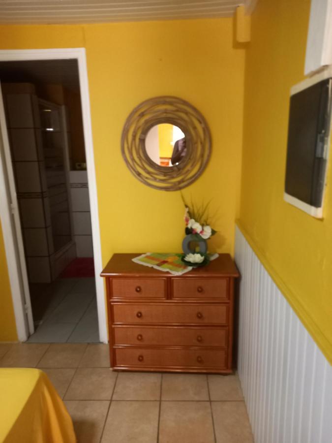 Petit Appartement Cosy Pres Des Plages Sainte-Anne Eksteriør billede