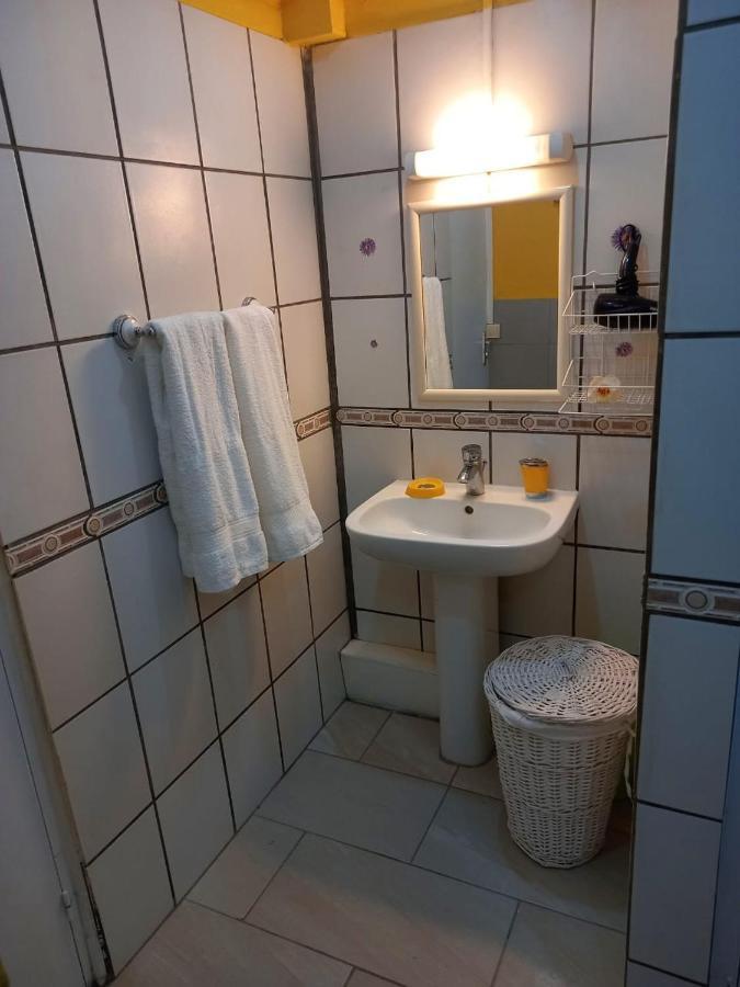 Petit Appartement Cosy Pres Des Plages Sainte-Anne Eksteriør billede